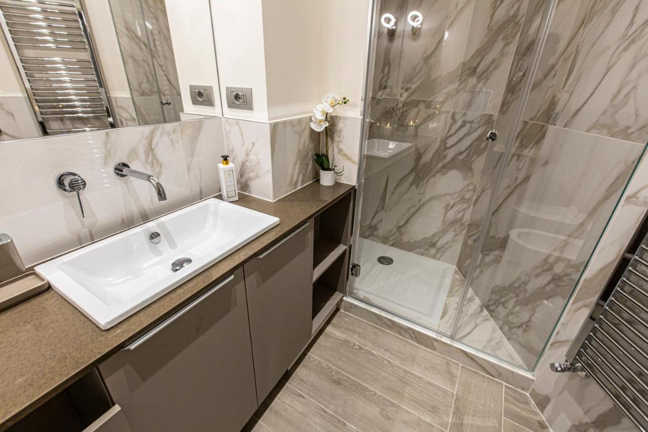 Duomo Terrace Studio R&R Милано Екстериор снимка