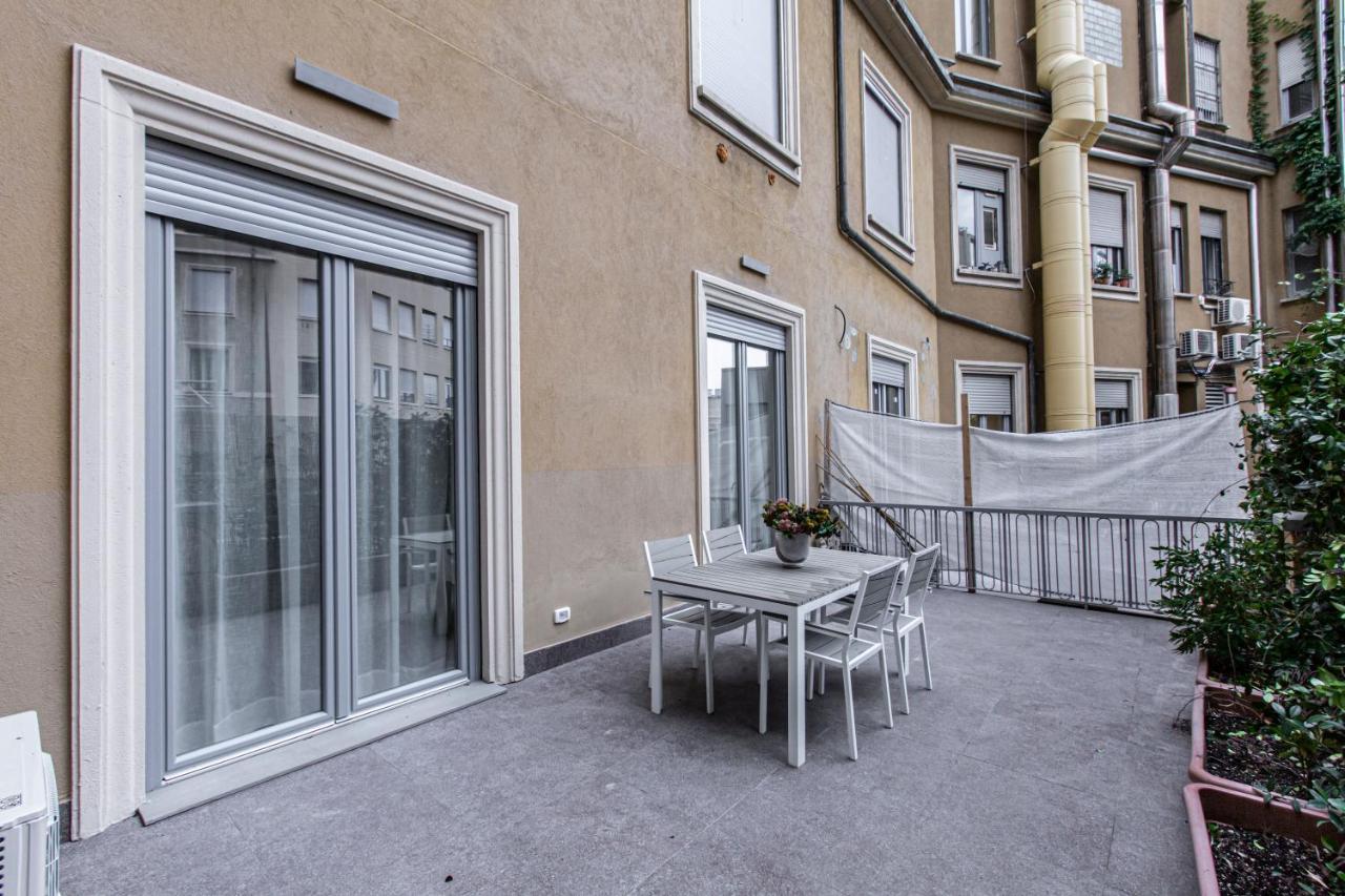 Duomo Terrace Studio R&R Милано Екстериор снимка