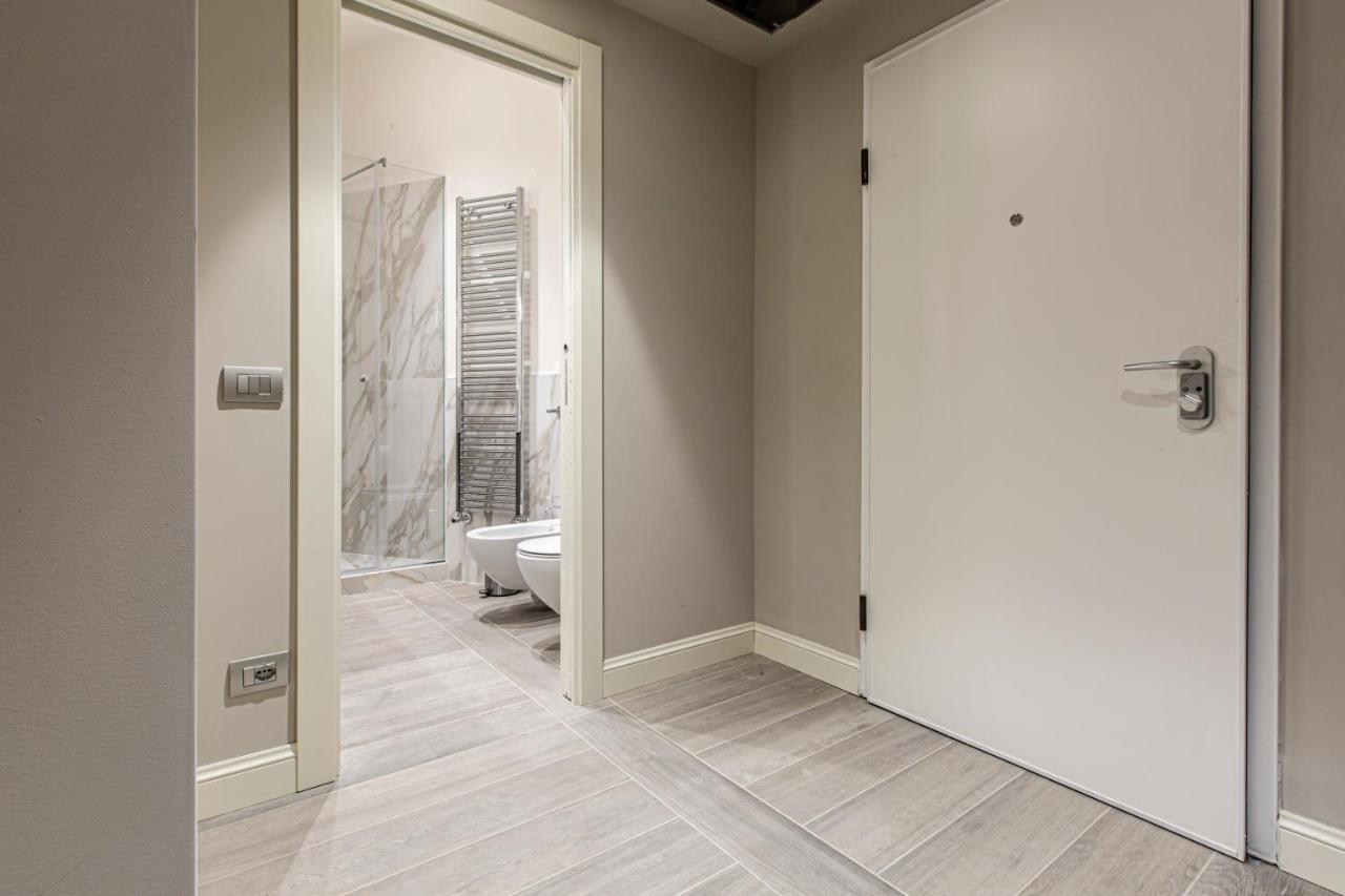 Duomo Terrace Studio R&R Милано Екстериор снимка
